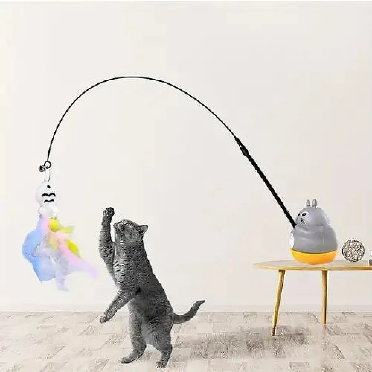Yapışkanlı ve Dönen Kedi Şekilli Balık Uçlu Oyun Oltası