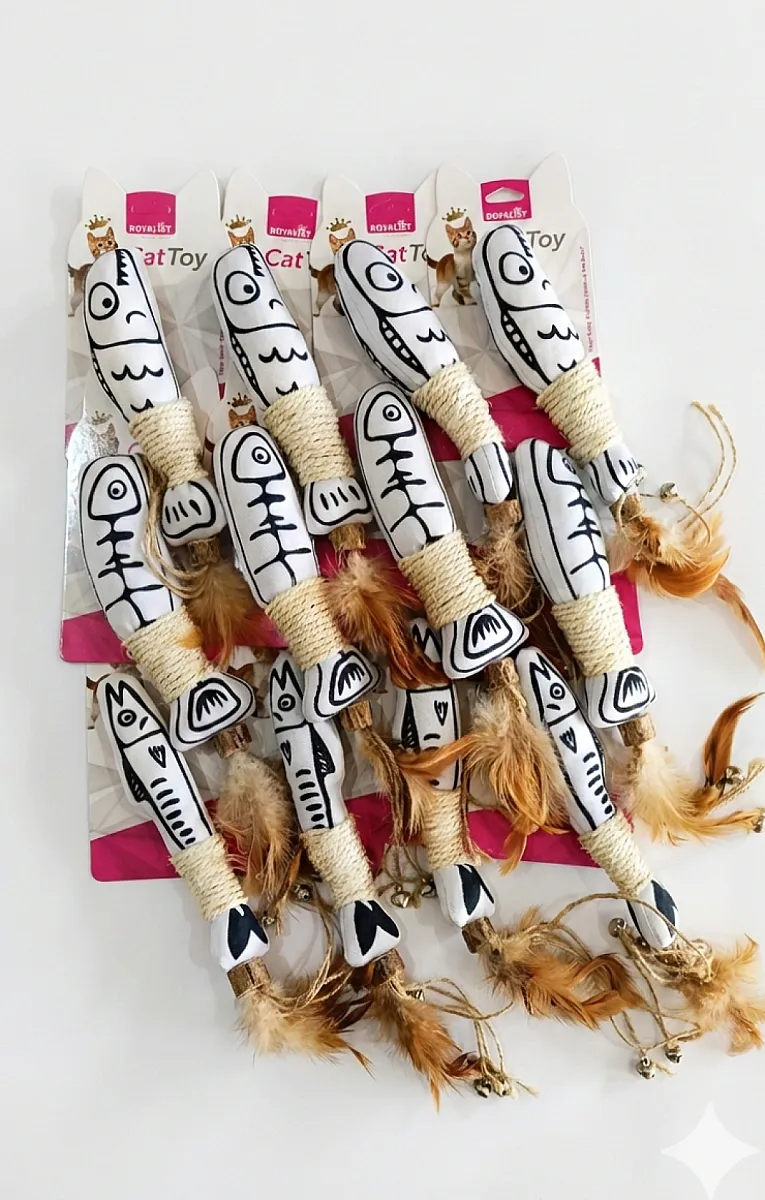 ROYALIST Zilli Kuyruklu İpli Kedi Oyuncak Balık